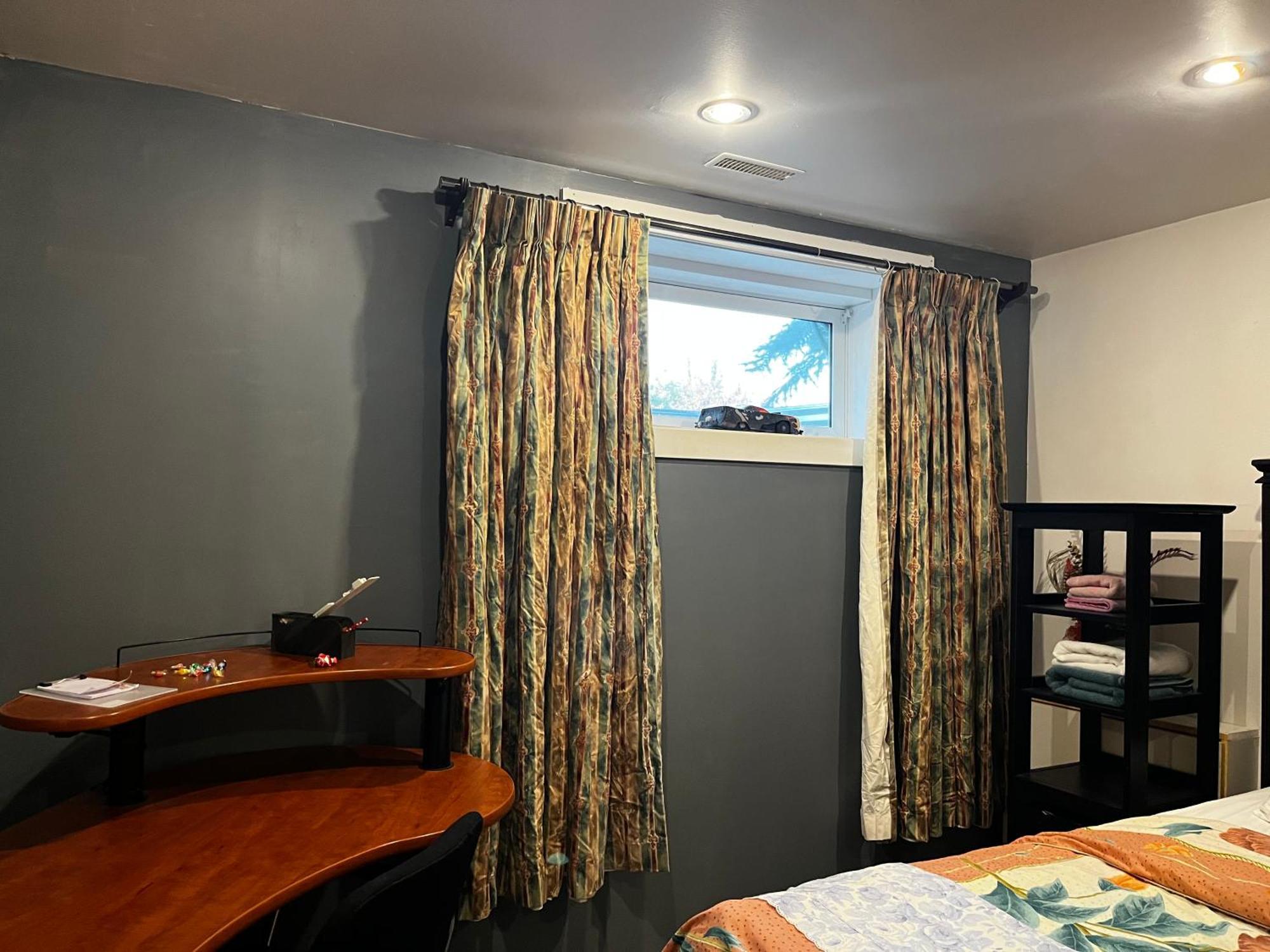 Hidden Valley New Basement Suite With Private Bathroom! YYC Exterior photo